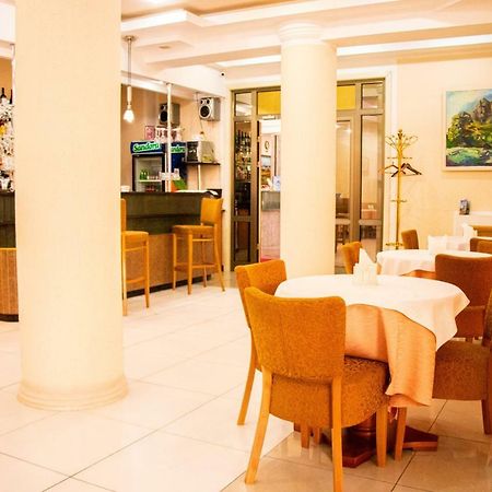 Altyn Dala Hotel Astana Exterior photo