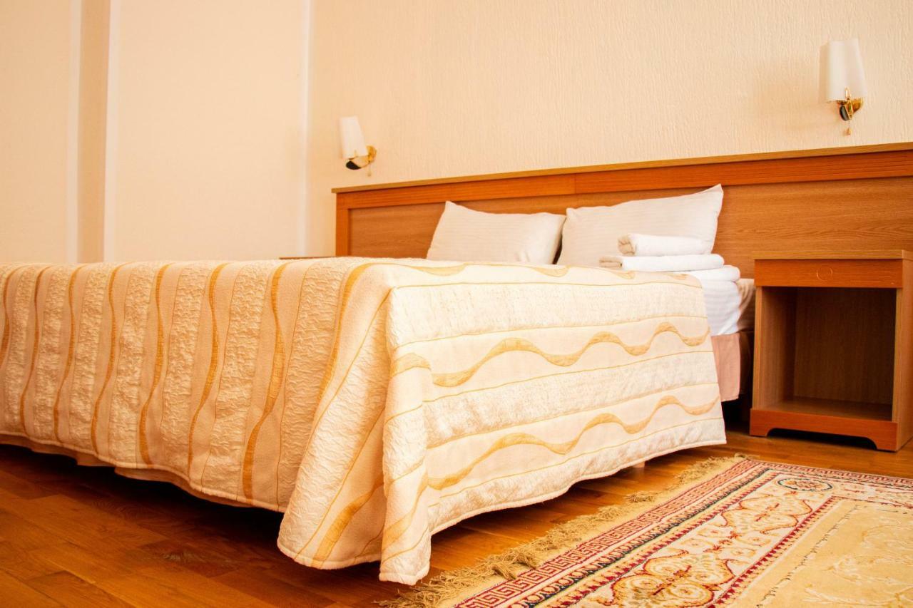 Altyn Dala Hotel Astana Exterior photo