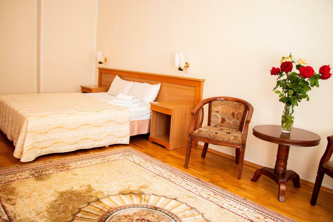 Altyn Dala Hotel Astana Exterior photo