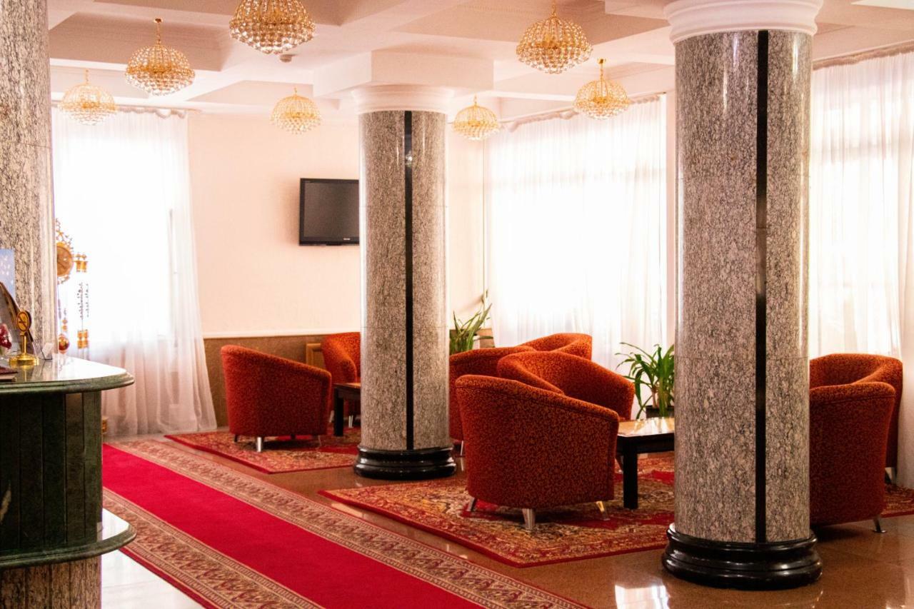 Altyn Dala Hotel Astana Exterior photo
